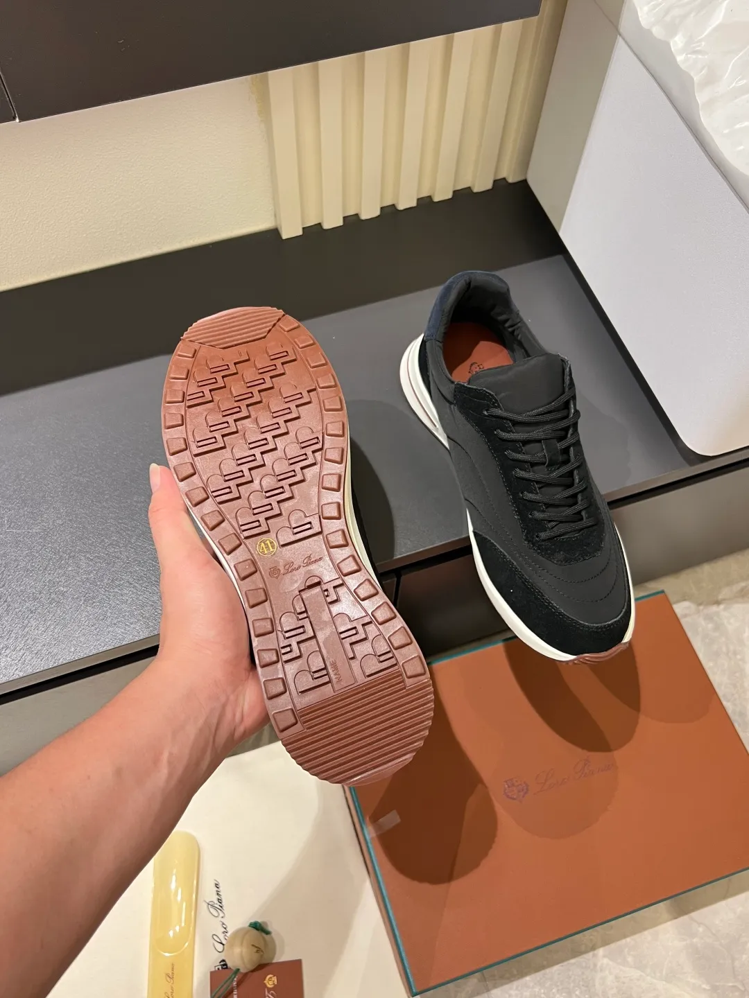 Men's men's shoes 💰p480Loro Men's men's shoes 💰piana niche Loro classic jogging shoes, men's lace-up casual shoes and sneakers, high-quality lightweight and comfortable fabrics, suitable for outdoor leisure, the color scheme is young and energetic, and it looks great with sportswear or casual suits! Size: 38-44 (45 customized)